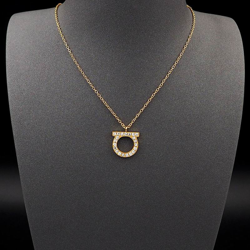 Ferragamo necklace 0629
